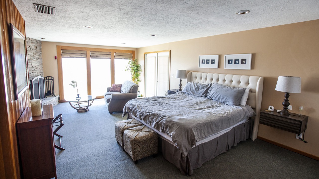 Photo of Bedroom in Bayshore