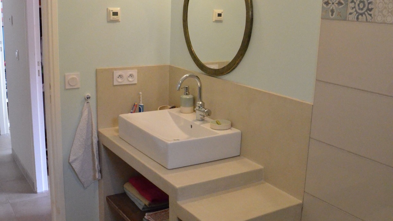 Photo of Bathroom in Beaux Arts-Boutonnet