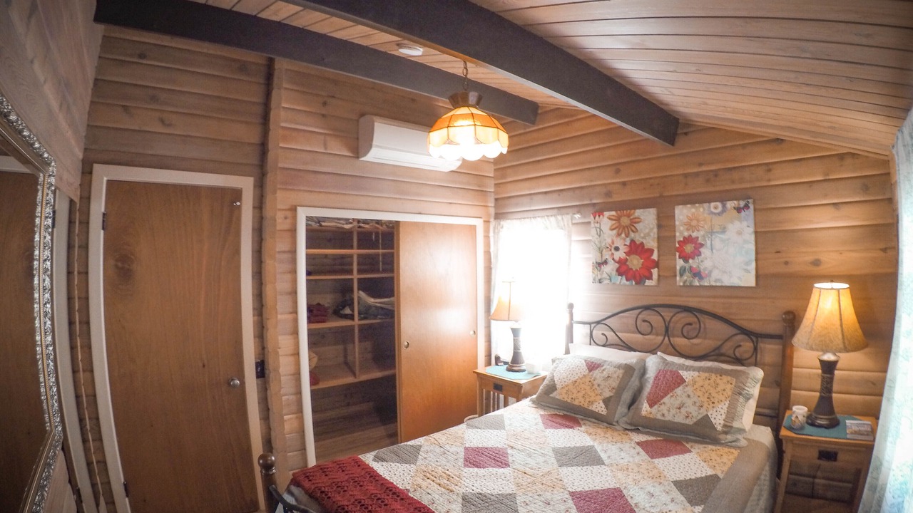 Photo of Bedroom in West Sound