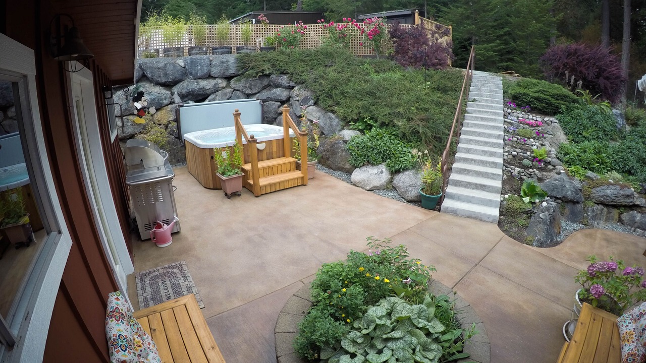 Photo of Patio Balcony in West Sound