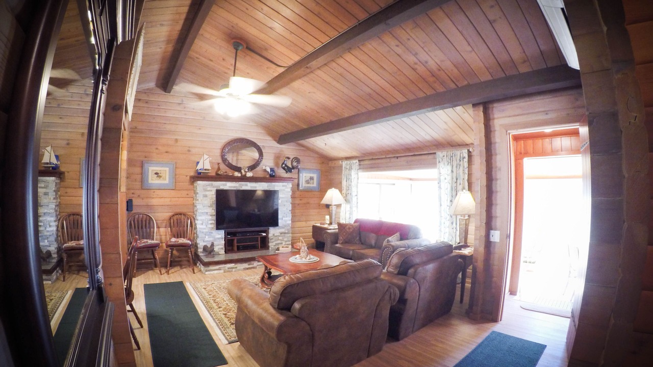 Photo of Livingroom in West Sound