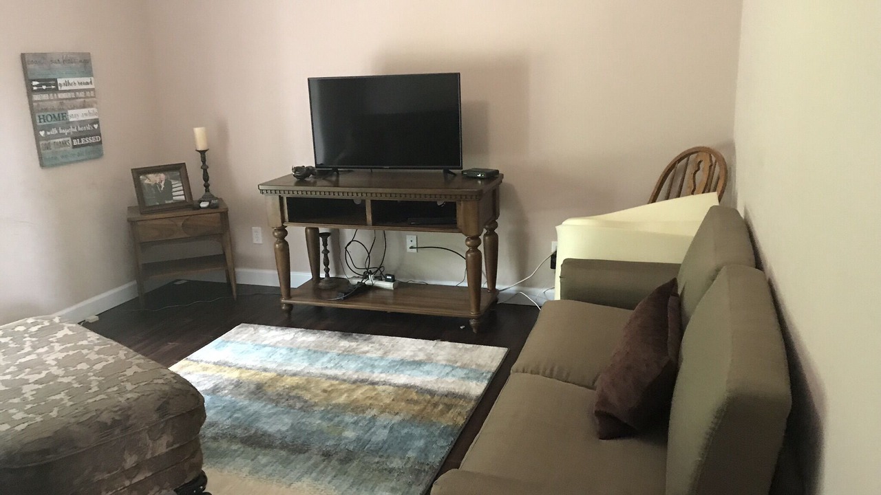 Photo of Livingroom in Innsbrook