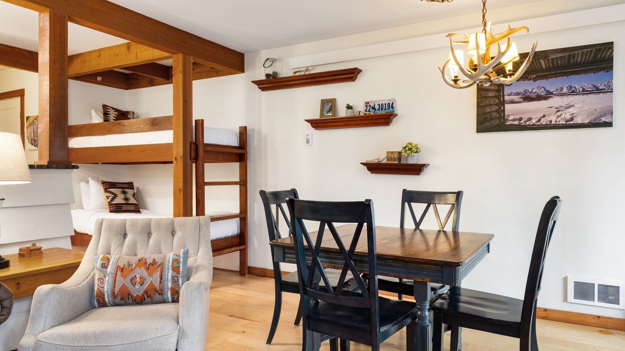 Photo of Others in Moose Wilson Road