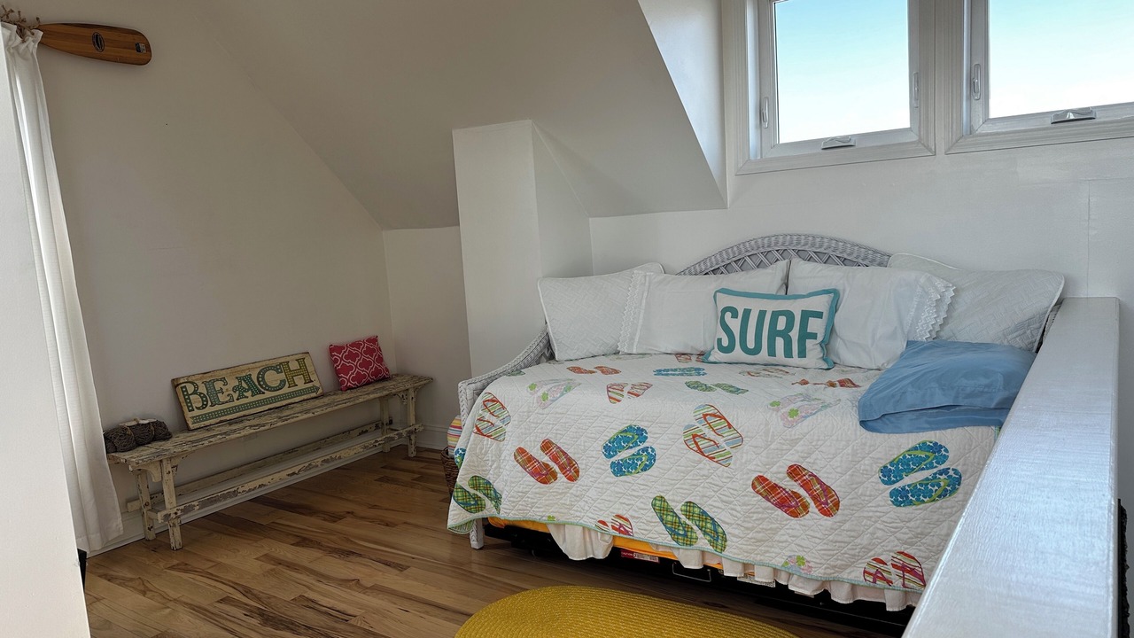 Photo of Bedroom in Cedar Island