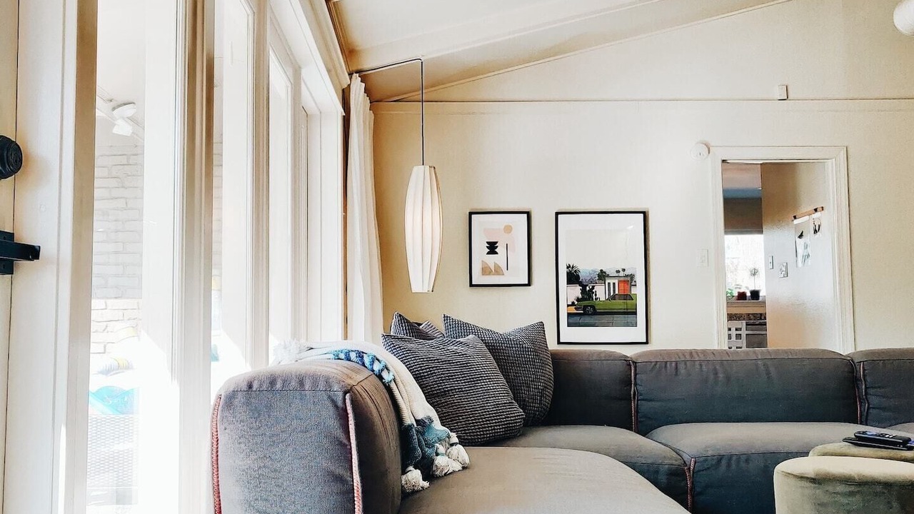 Photo of Livingroom in East Memphis