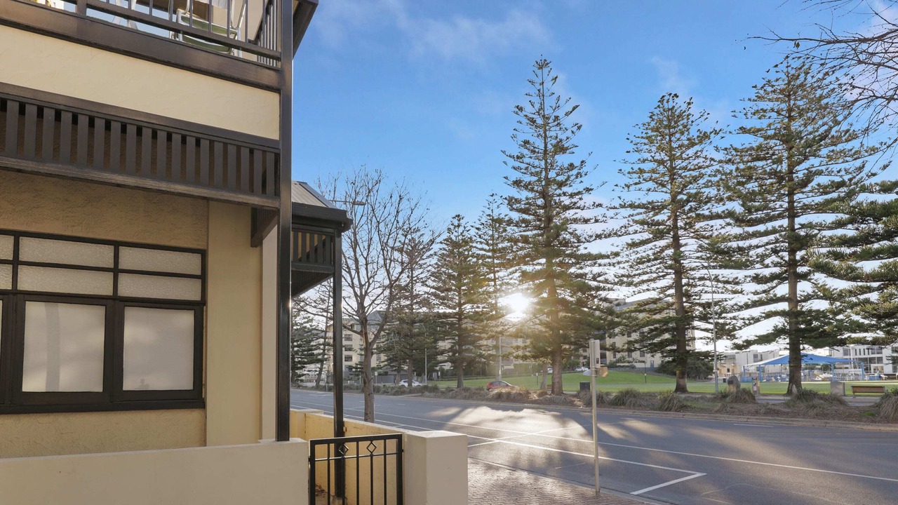 Photo of Outdoor in Glenelg