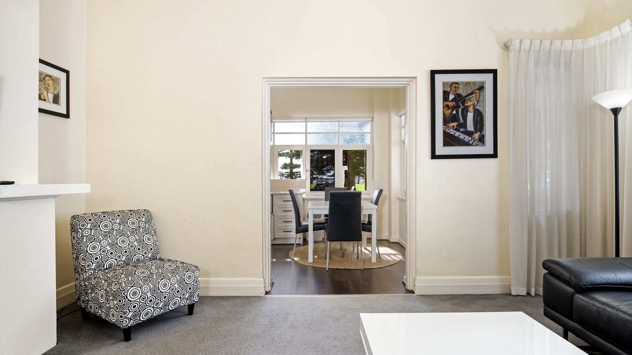 Photo of Livingroom in Glenelg