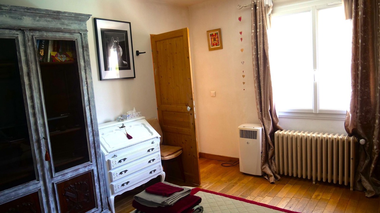 Photo of Bedroom in Courthezon