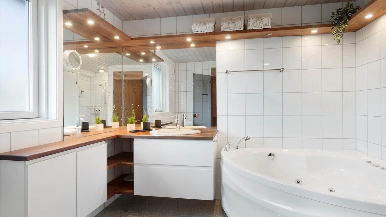 Photo of Bathroom in Saltum