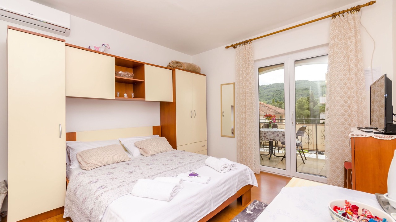 Photo of Bedroom in Stari Grad