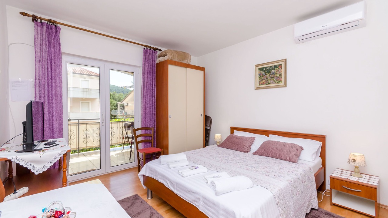 Photo of Bedroom in Stari Grad