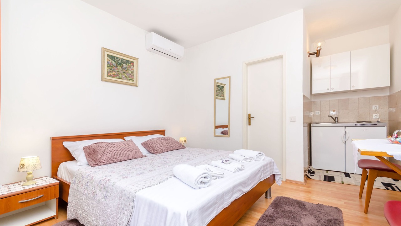 Photo of Bedroom in Stari Grad