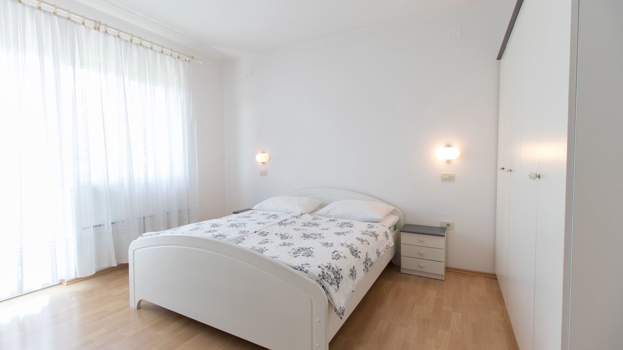 Photo of Bedroom in Pobri