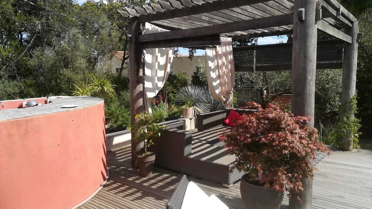 Photo of Patio Balcony in Aubais