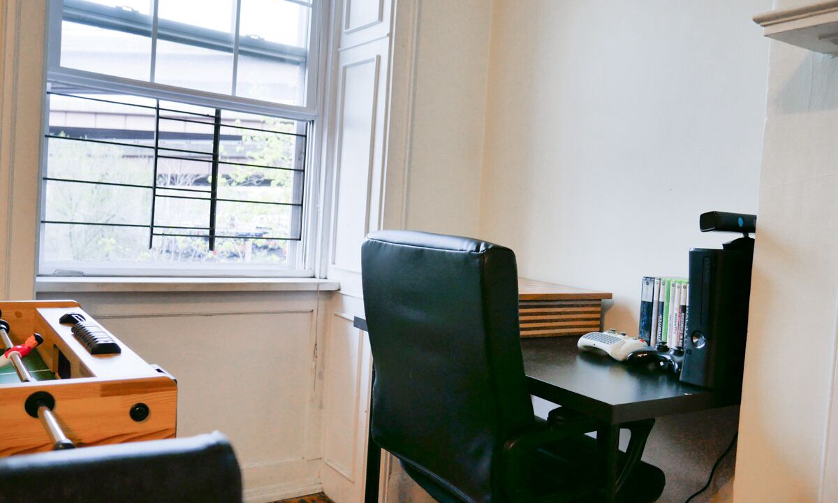 Photo of Others in Albany