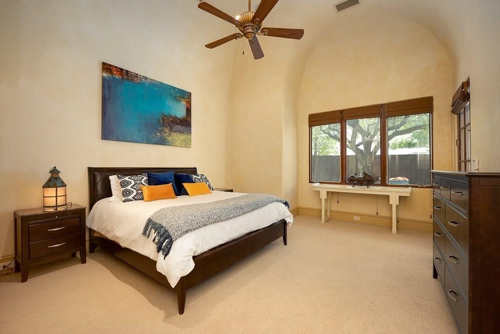 Photo of Bedroom in Preston Hollow