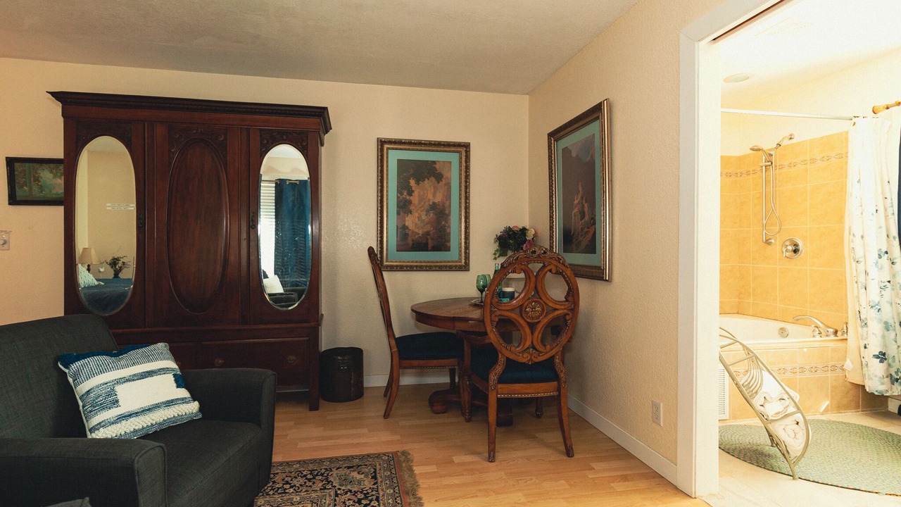 Photo of Livingroom in Yelm