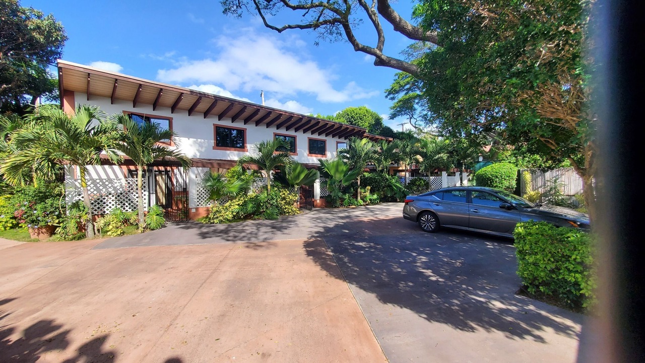 Photo of Outdoor in Makiki