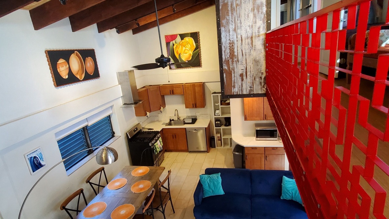 Photo of Others in Makiki