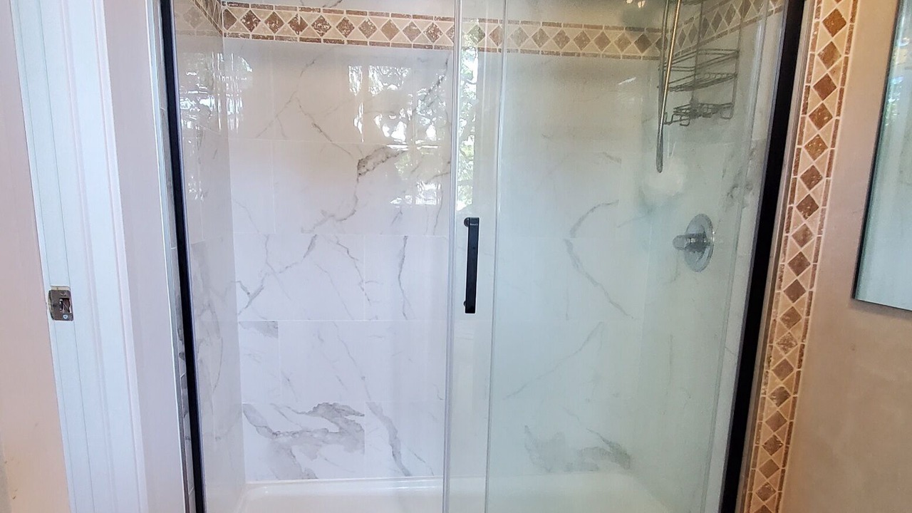 Photo of Bathroom in Makiki