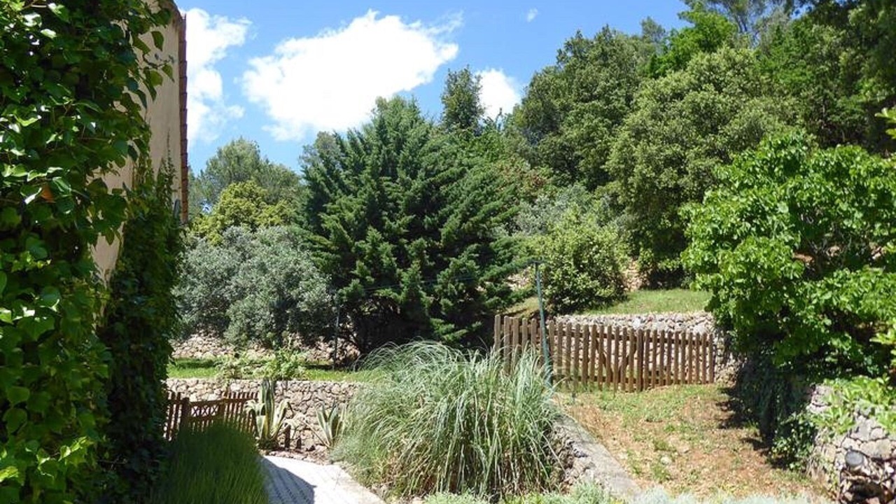 Photo of Outdoor in Claviers