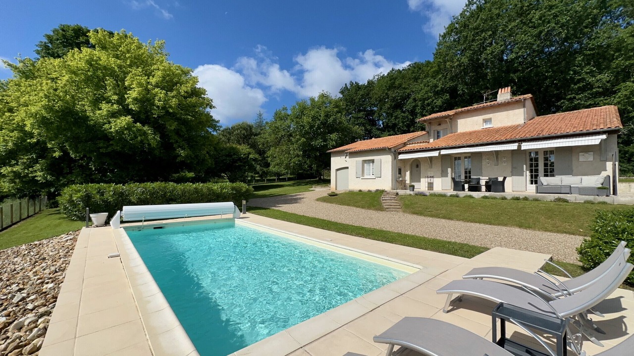 Photo of Outdoor in Douzillac