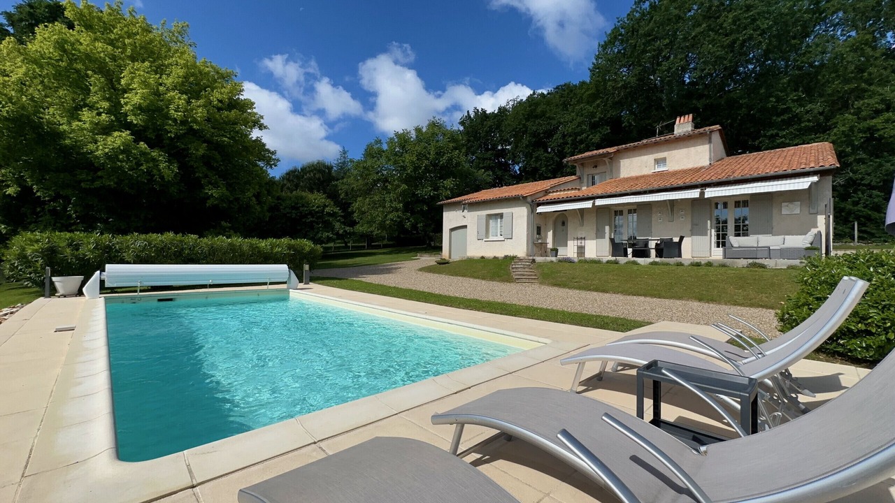 Photo of Outdoor in Douzillac