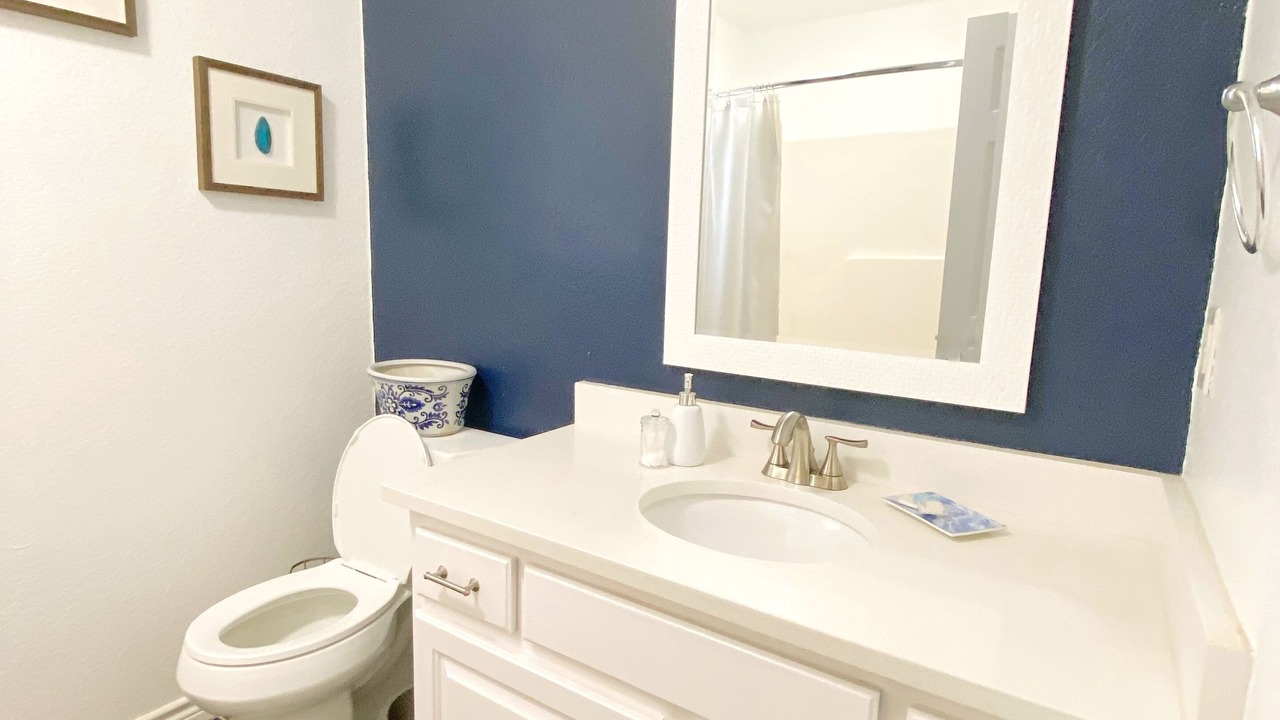 Photo of Bathroom in Lincoln Park