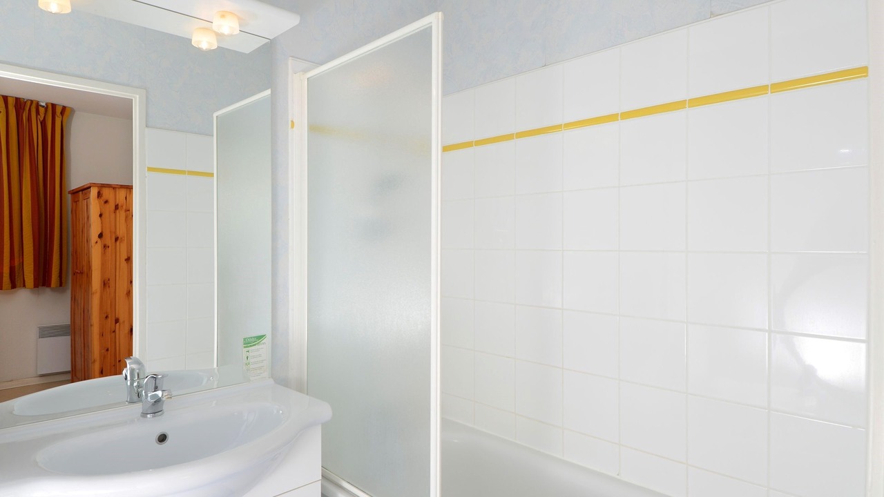 Photo of Bathroom in Font-Romeu-Odeillo-Via