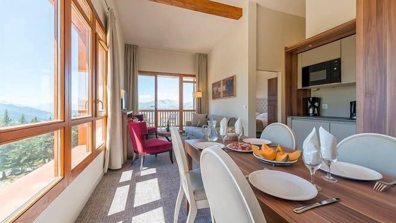 Photo of Bedroom in Arc-1800
