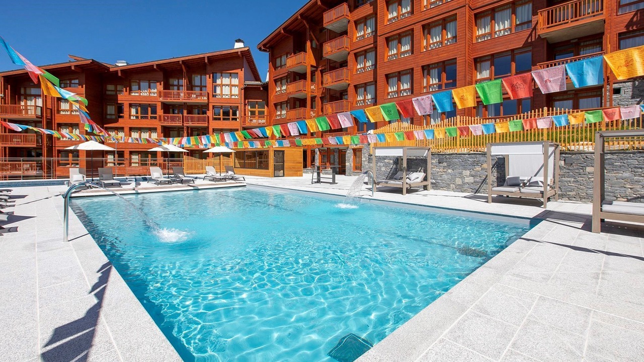 Photo of Outdoor in Arc-1800