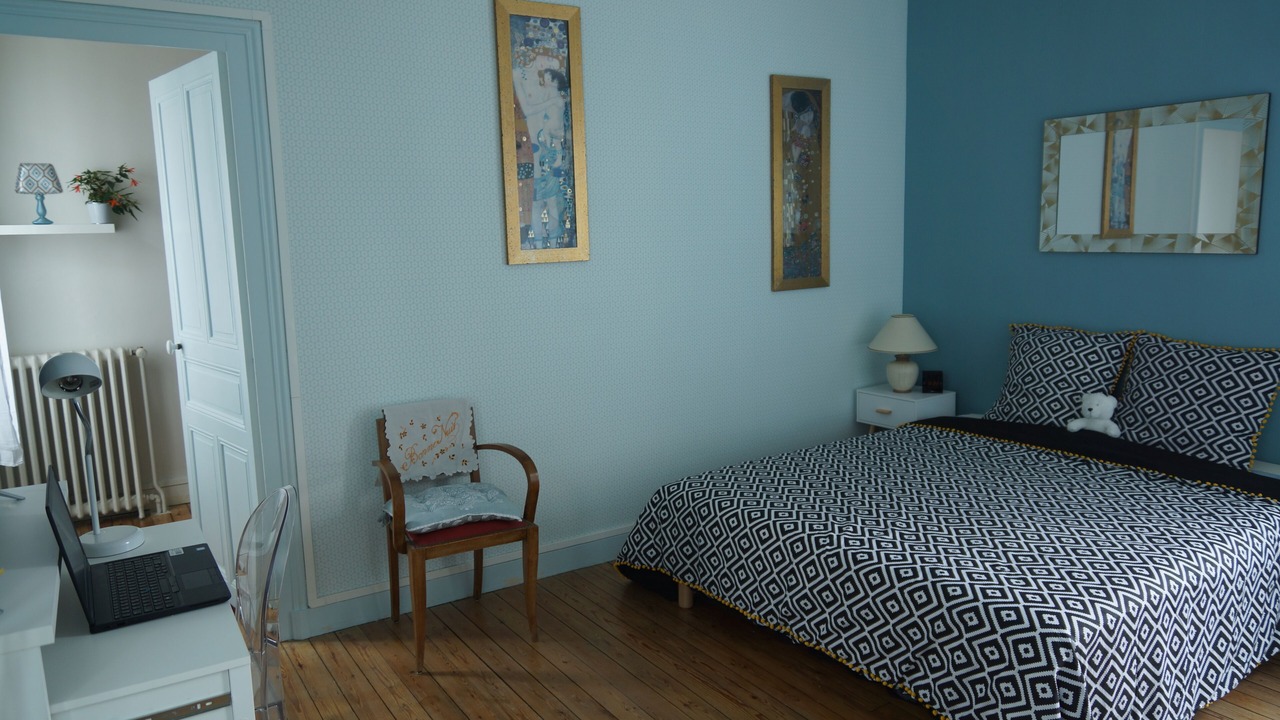 Photo of Bedroom in Saint-Serge