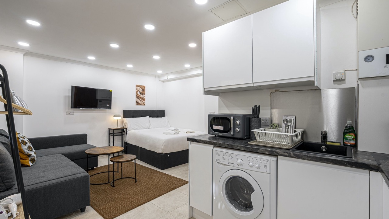 Photo of Kitchen in Avonmore and Brook Green