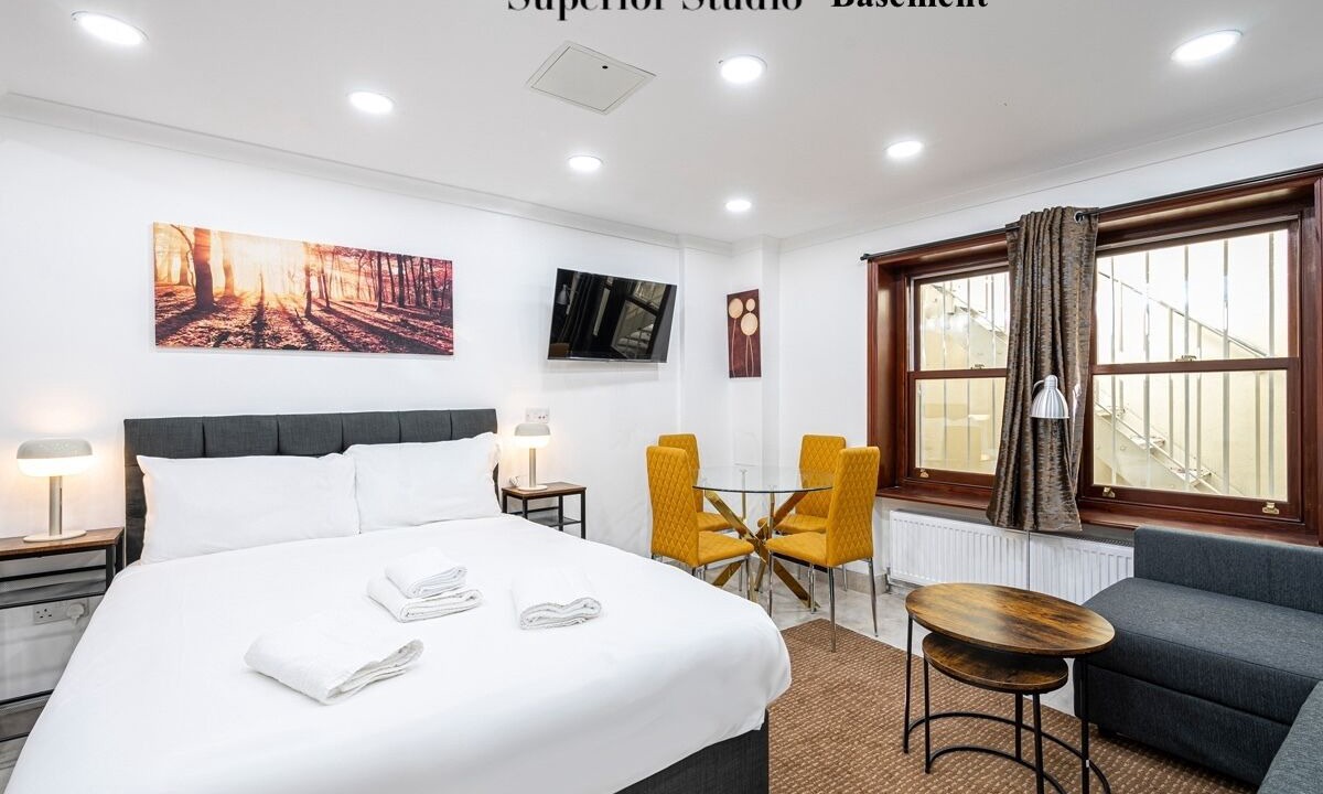 Photo of Bedroom in Avonmore and Brook Green