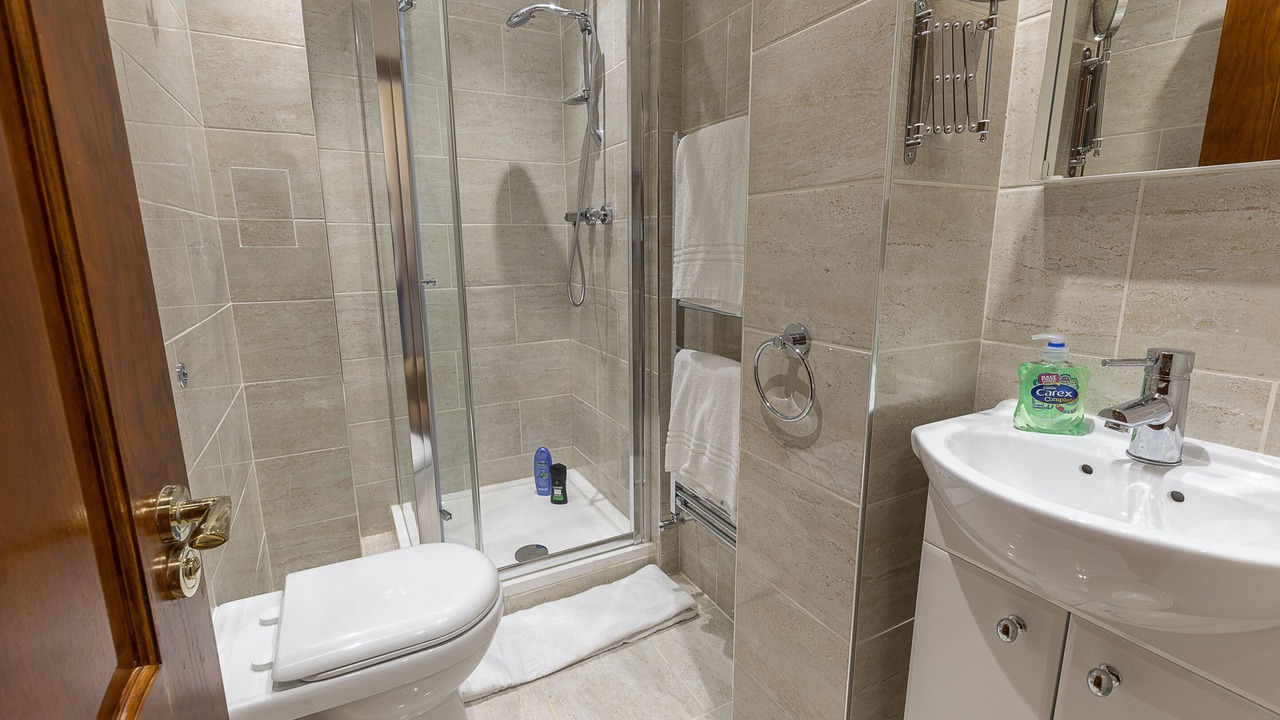Photo of Bathroom in Avonmore and Brook Green