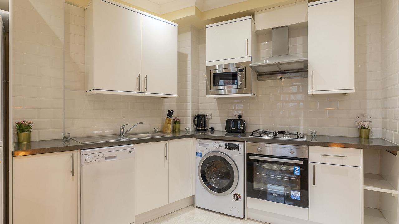 Photo of Kitchen in Avonmore and Brook Green