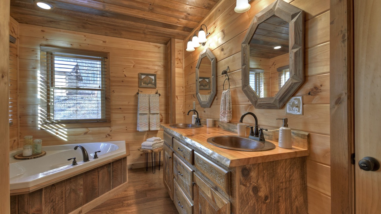 Photo of Bathroom in Mineral Bluff