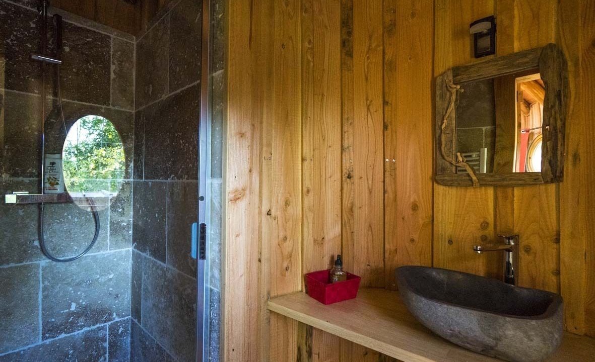 Photo of Bathroom in Savignac-de-Miremont