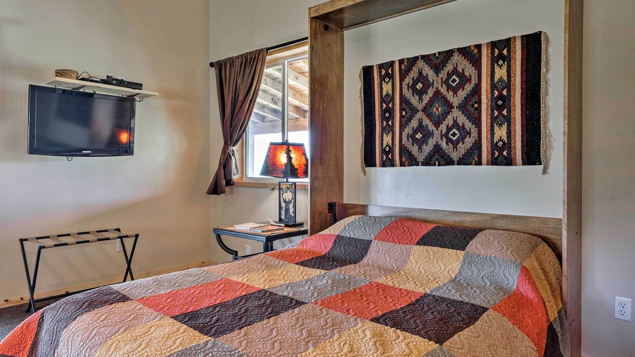 Photo of Bedroom in Spanish Valley