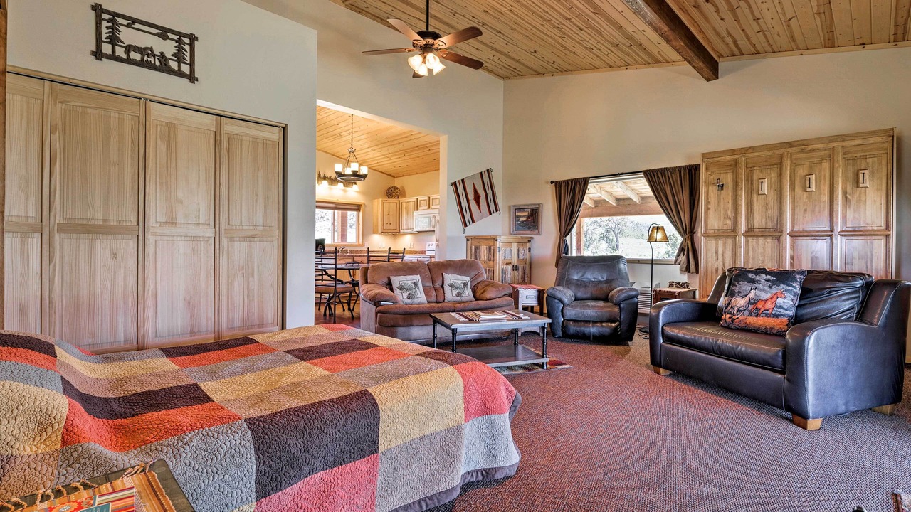 Photo of Bedroom in Spanish Valley