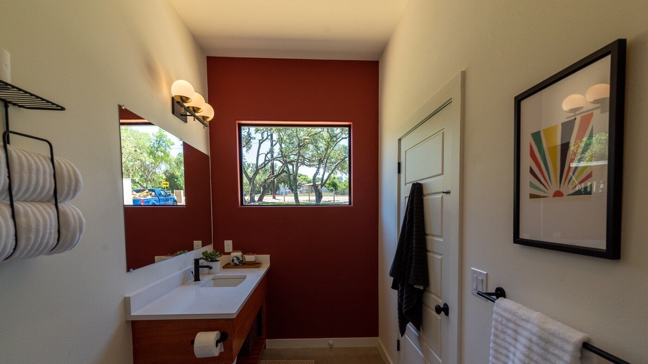 Photo of Bathroom in Canyon Lake