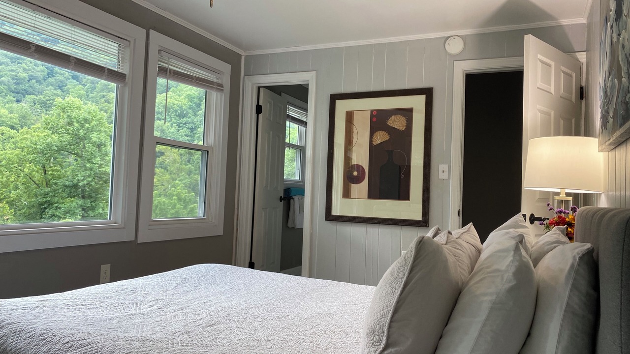 Photo of Bedroom in Chimney Rock