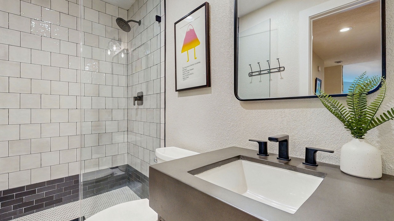 Photo of Bathroom in Lakeway