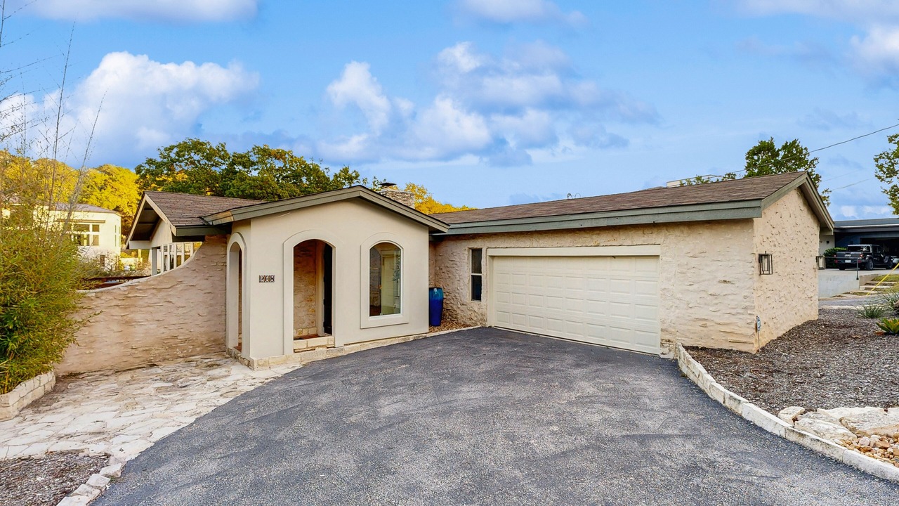 Photo of Outdoor in Lakeway