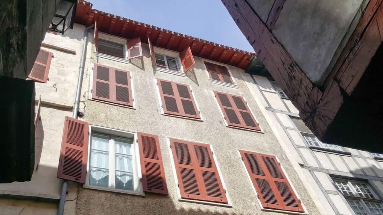 Photo of Others in Bayonne