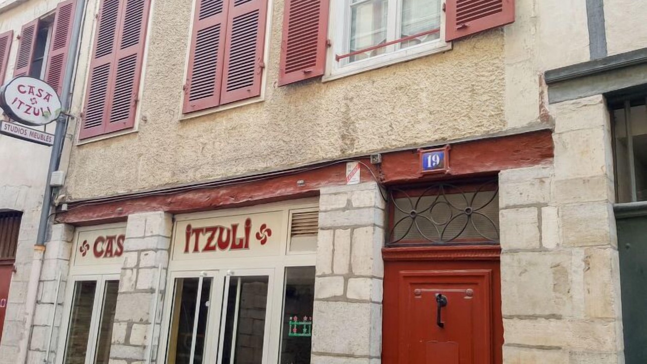 Photo of Others in Bayonne