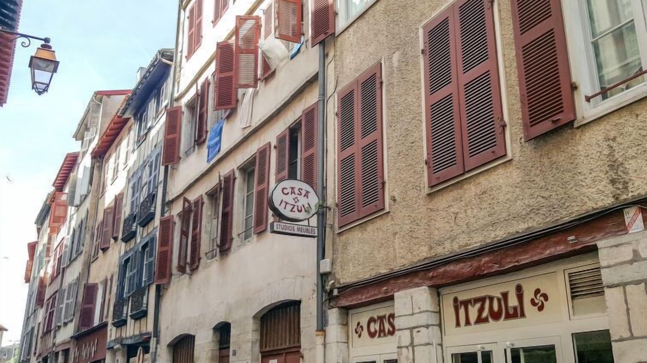 Photo of Others in Bayonne