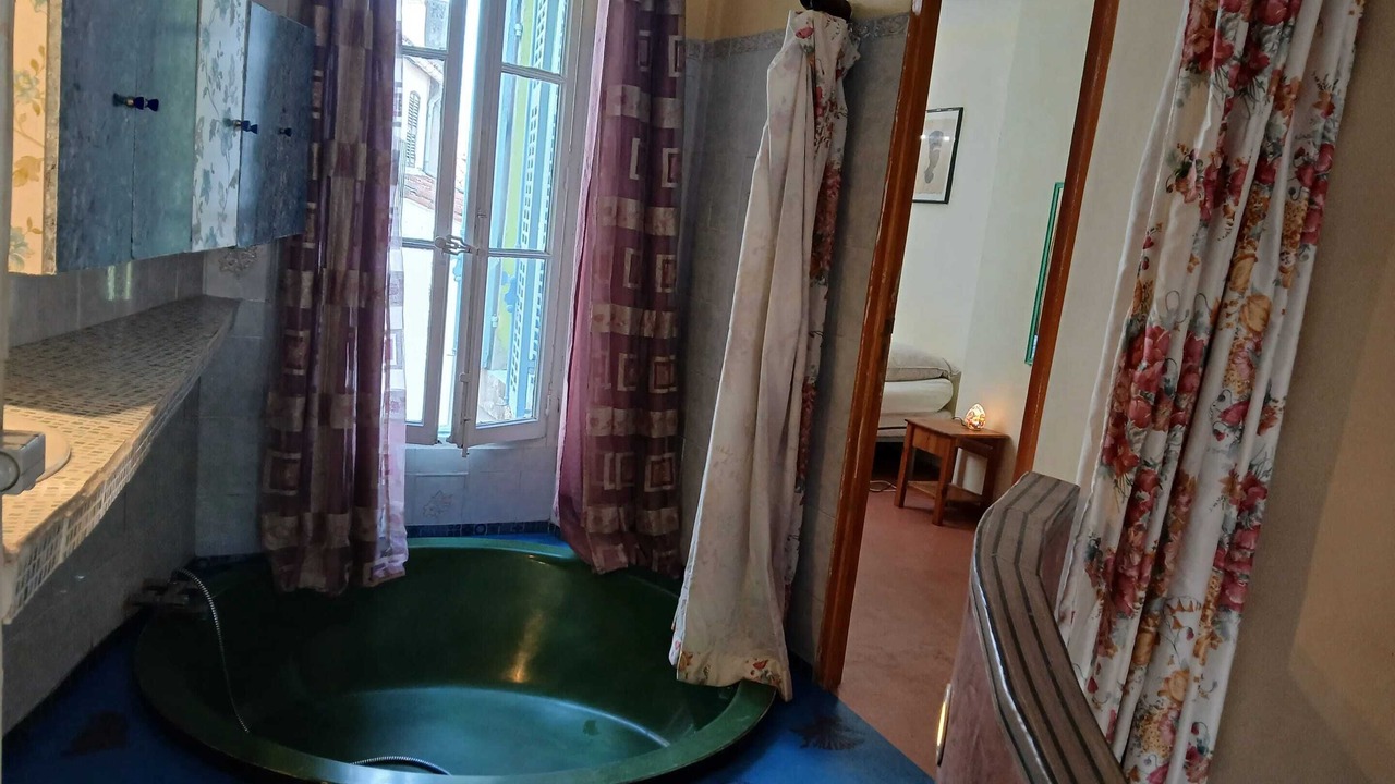 Photo of Bathroom in Noailles