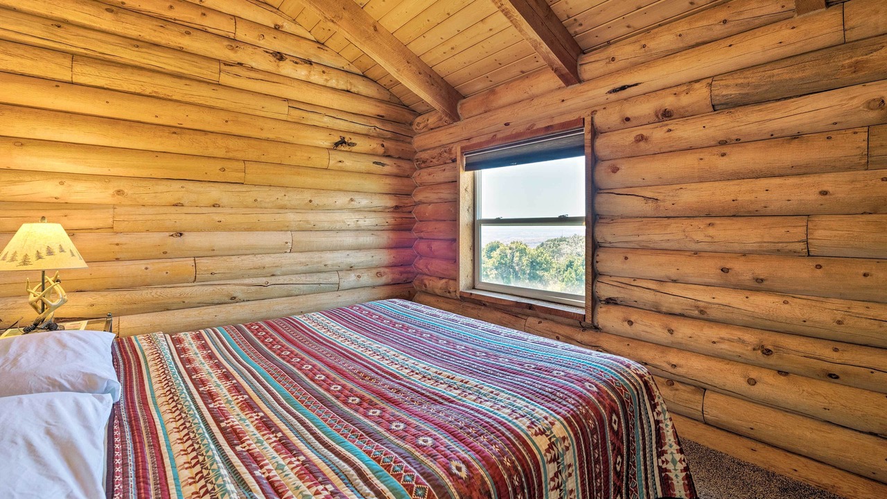 Photo of Bedroom in Spanish Valley