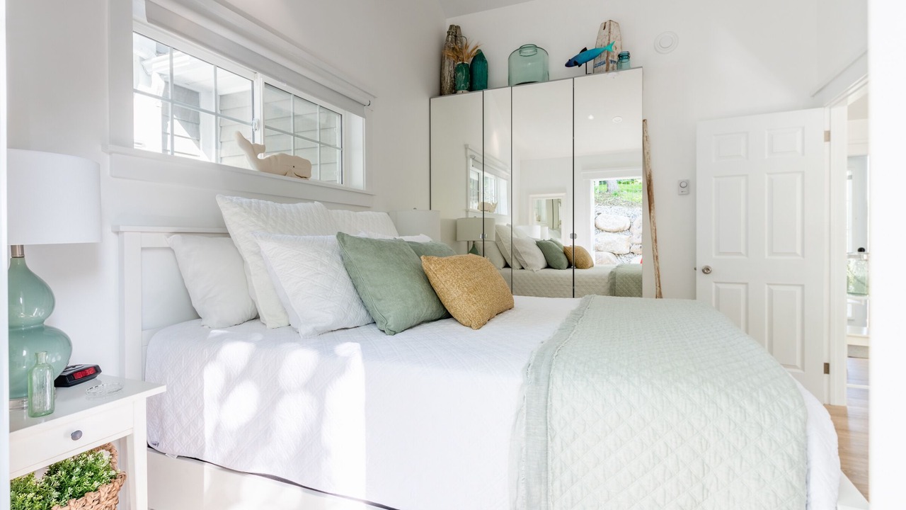 Photo of Bedroom in Mahone Bay